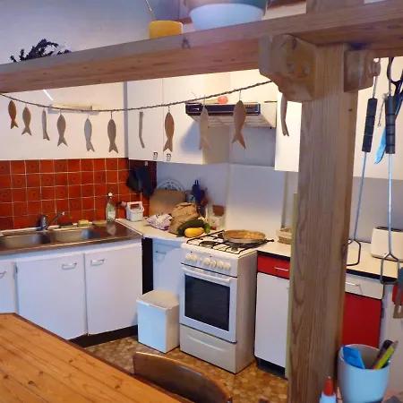 Maison De 3 Chambres A La Flotte Avec Jardin Amenage * La Flotte